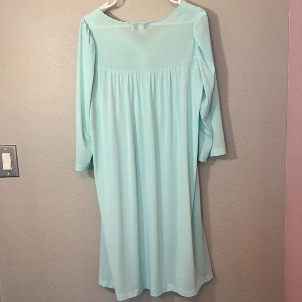Miss Elaine Light Aqua Blue Long Sleeve Robe - Picture 4 of 6